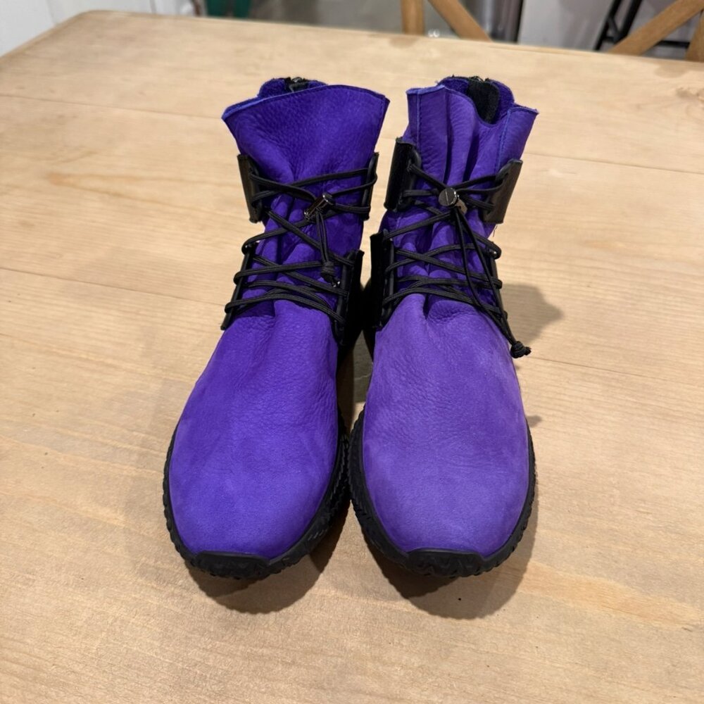 Arche purple suede bungee cinch ankle boot Size 38